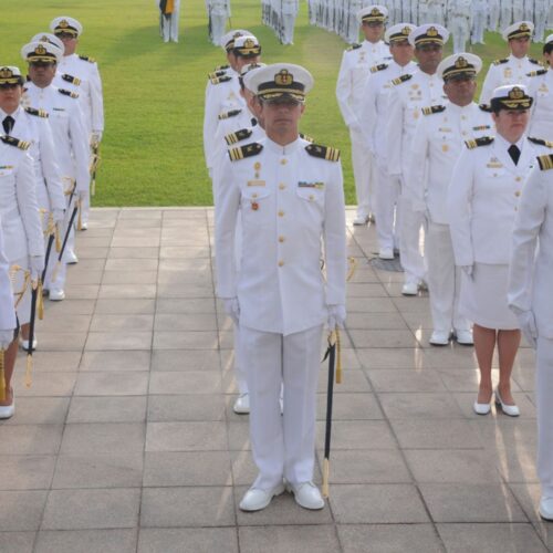 ¿Qué requisitos se necesitan para entrar a la Marina de Guerra del Perú?